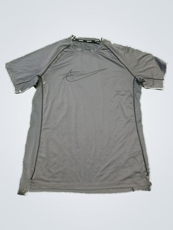 Nike Pro Dri-FIT Slim Fit Short Sleeve Shirt