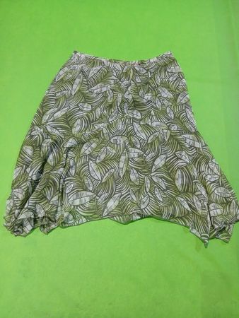 WORTHINGTON Green Leaf Pattern Skirt