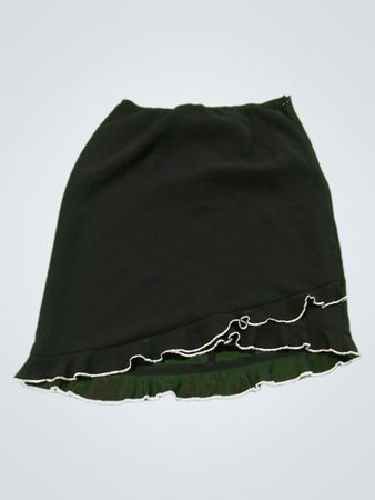 Black skirt with white trim
