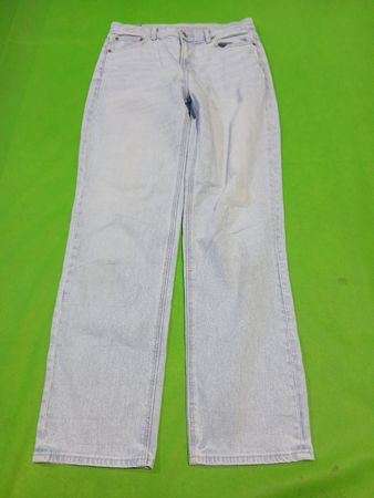 American Eagle Light Wash Jeans