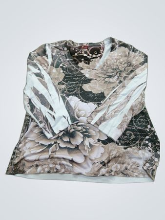 M by amour floral print v-neck top