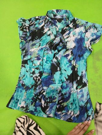Style & Co. Women's Blue & Teal Abstract Print Button-Up Shirt Size 6