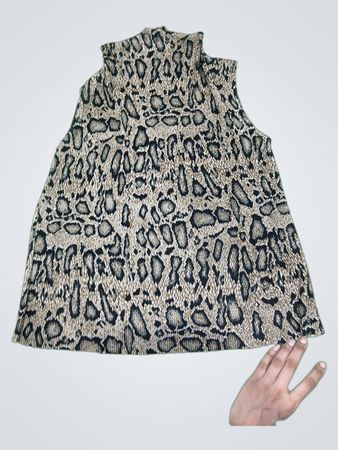 JKLA California Sleeveless Top