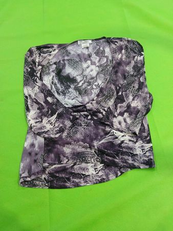 Tradition Damen Lila Blumendruck Bluse