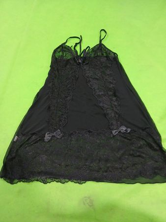 Nuisette en dentelle noire