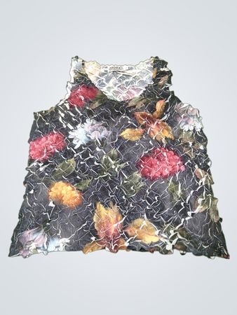 MOFFI INTERNATIONAL Floral Crinkle Top