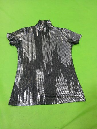 Kurzarmpullover mit Stehkragen