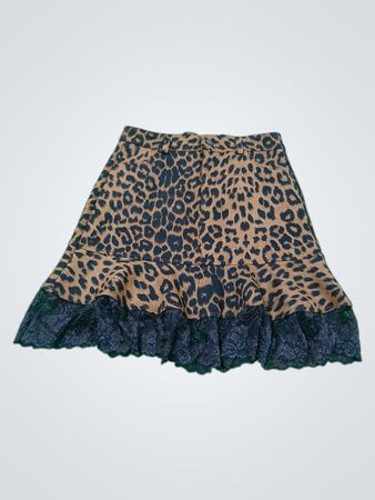 Jupe en imprimé léopard avec des bordures en dentelle noire