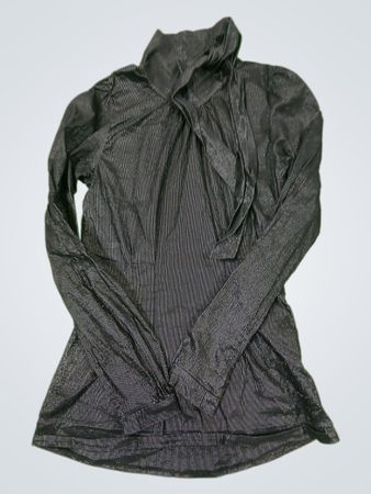 OZ SA Women's Black Striped Turtleneck Top Size 44