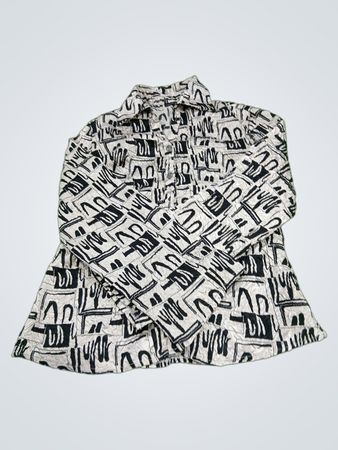 JENNIFER LLOYD Women's Black and White Abstract Print Button-Up Shirt