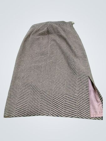 Herringbone Pattern Skirt with Side Slit