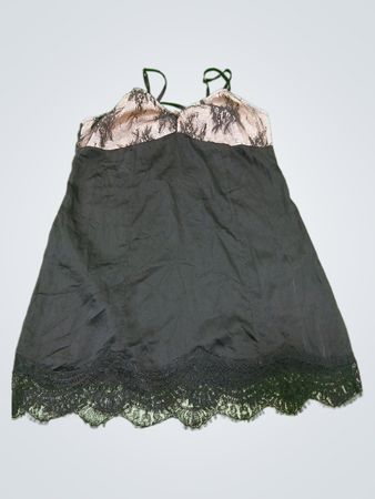 Sofia Intimates by Sofia Vergara Chemise en dentelle noire