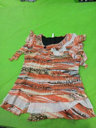 LE GRENIER Damenkleid mit orangegemustertem Design