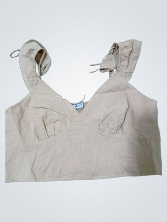 Ein New Day gerafftes, smocked Rücken-Crop-Top