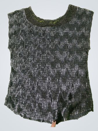 Dressbarn Schwarzes strukturiertes Top mit Kapuzenärmeln