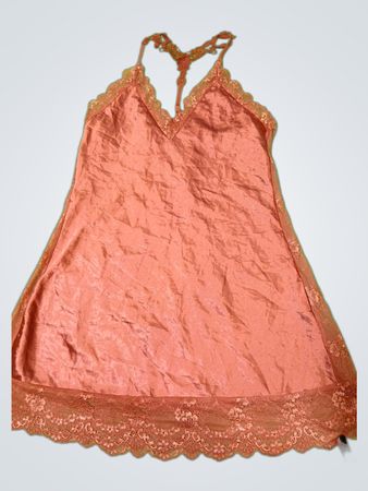 Satin-Negligékleid mit Spitzenbesatz