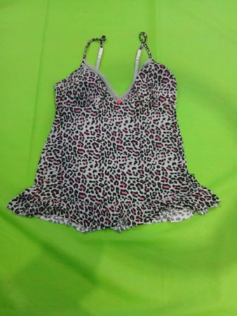 Damen-Top mit Leopardenmuster und Rüschen