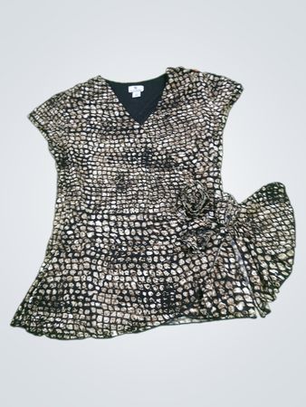 Worthington Damen-Top mit V-Ausschnitt, kurzem Ärmel und Schlangenmuster
