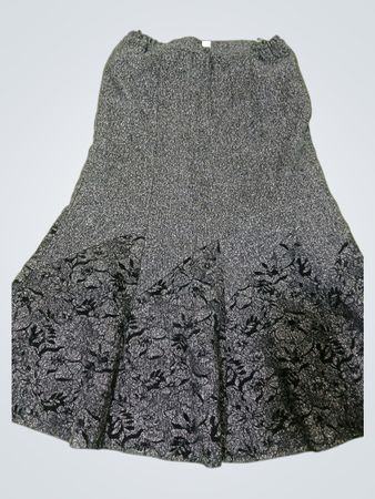 Rock mit Blumenmuster