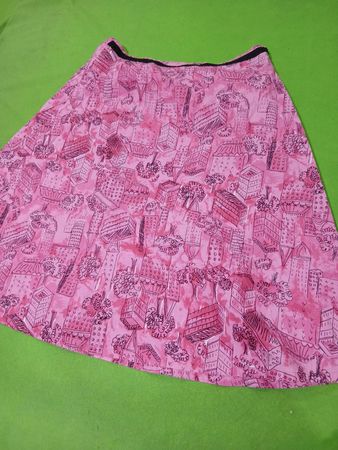 Karen Scott Sport pinker Rock mit Stadtansichten-Print