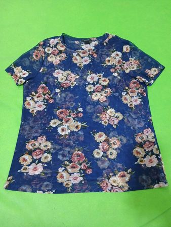 Damen T-Shirt aus Mesh mit blauem Blumenmuster