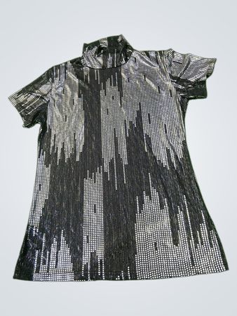 Schwarzes und silbernes Paillettenrollkragentop