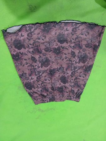 Mesh-Rock mit Blumenmuster