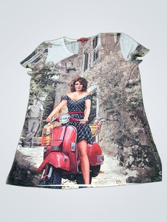 Damenkleid mit Motorroller-Print