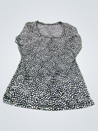 Schwarz-weiß gemustertes Kleid