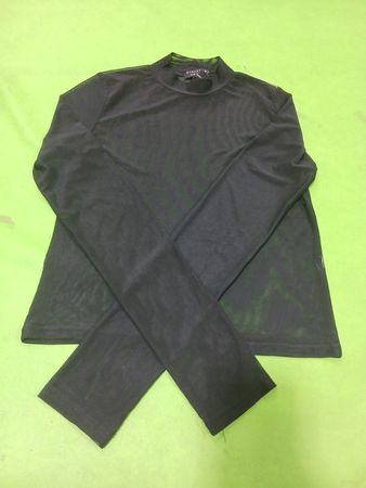 Streetwear Society Schwarzes Mesh-Oberteil mit Mock-Neck und langen Ärmeln