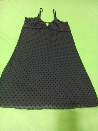 Schwarzes Polka-Dot-Unterkleid