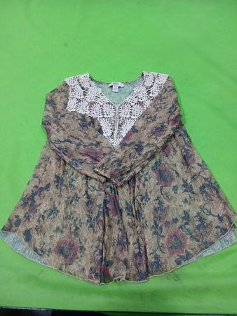 VINTAGE AMERICA BLUES Floral Print Lace Yoke Tunic Top