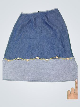 AN NAM DESIGN Jeansrock mit bestickten Rosen
