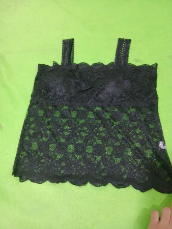 Schwarzes Spitzen-Camisole-Top