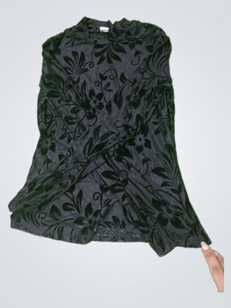 Schwarzes Oberteil aus Samt mit Blumenmuster und Ausbrenner-Effekt