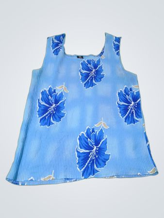 Blaues ärmelloses Oberteil mit Blumenmuster