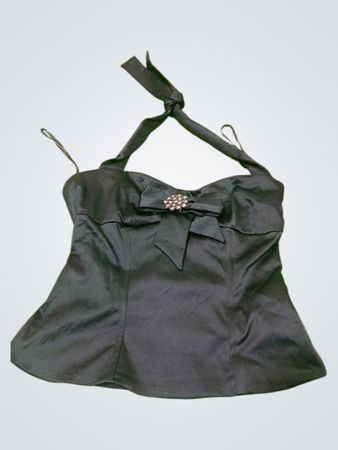 Schwarzes Neckholder-Top mit Schleifenakzent