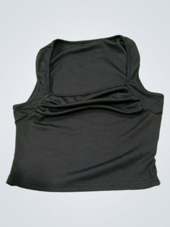 Schwarzes, geripptes Tanktop mit quadratischem Ausschnitt