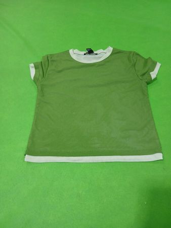 Forever 21 grünes Mesh-Ringer-T-Shirt