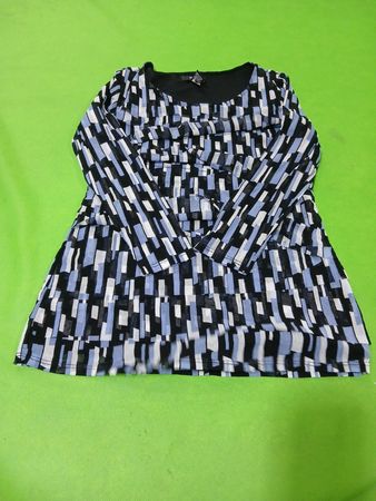 Alfani Petite Damen Langarmshirt mit geometrischem Muster