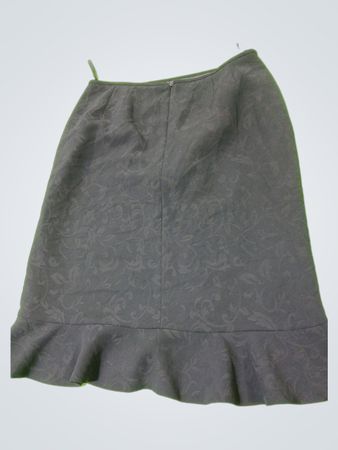 Le Suit Damen schwarzer gemusterter Rock mit Rüschensaum
