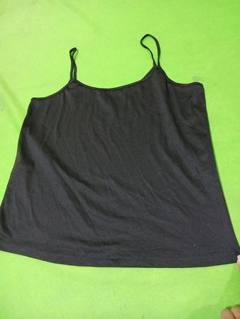 Schwarze Camisole