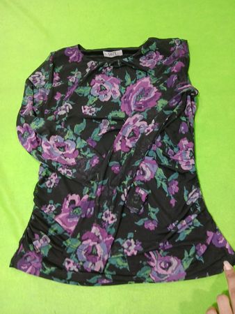 Suzy Langarm-Oberteil mit Blumenmuster