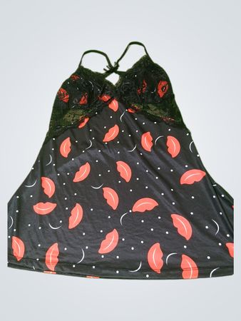 Schwarzes Nachthemd mit rotem Lippen- und weißem Polka-Dot-Muster