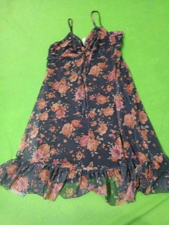 Schuldiges Blumenmuster Rüschenkleid