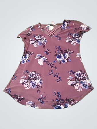 No Boundaries T-Shirt mit Blumenmuster