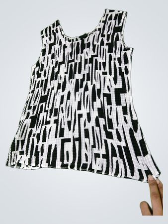 Essentials by Milano ärmelloses Top