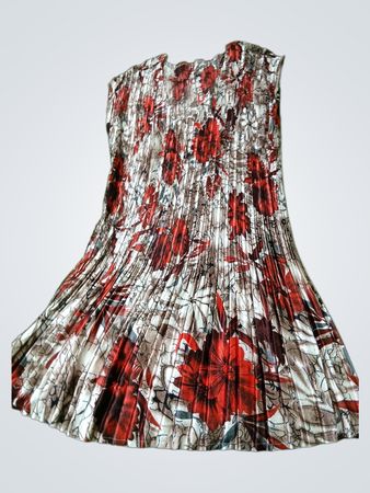 Plissiertes Kleid mit Blumenmuster