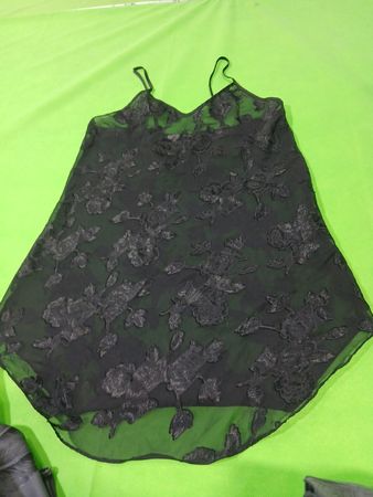 Secret Treasures Black Floral Sheer Nachthemd