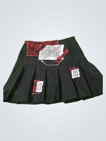 ASOS DESIGN Schwarzer plissierter überarbeiteter Minirock